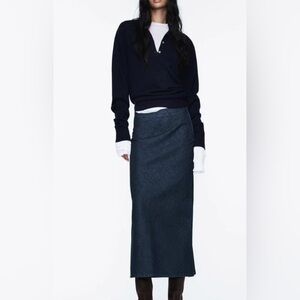 Brand New – No Tag – Zara Denim Z975 Midi Skirt – Size M